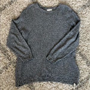 On the BYAS pull over cardigan sweater size large